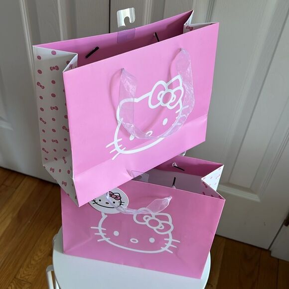 Hello Kitty Pink Gift Bags 2 Pack - Picture 6 of 6